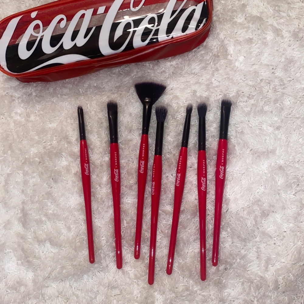 Coca-Cola x MORPHE Brush Set (SOLD OUT) - Picture 2 of 3